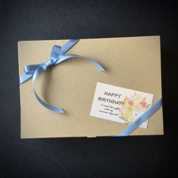 ギフトの外に添えても素敵です