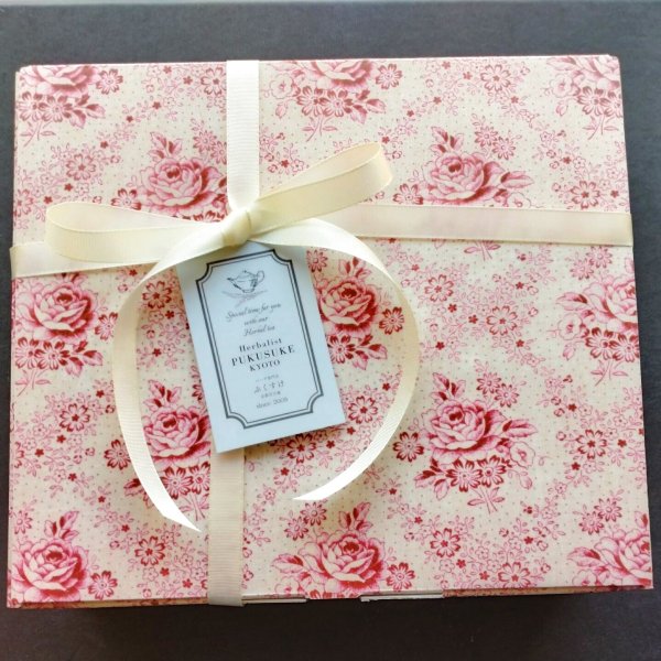 アンティークな薔薇のファブリック柄ペーパーBOX